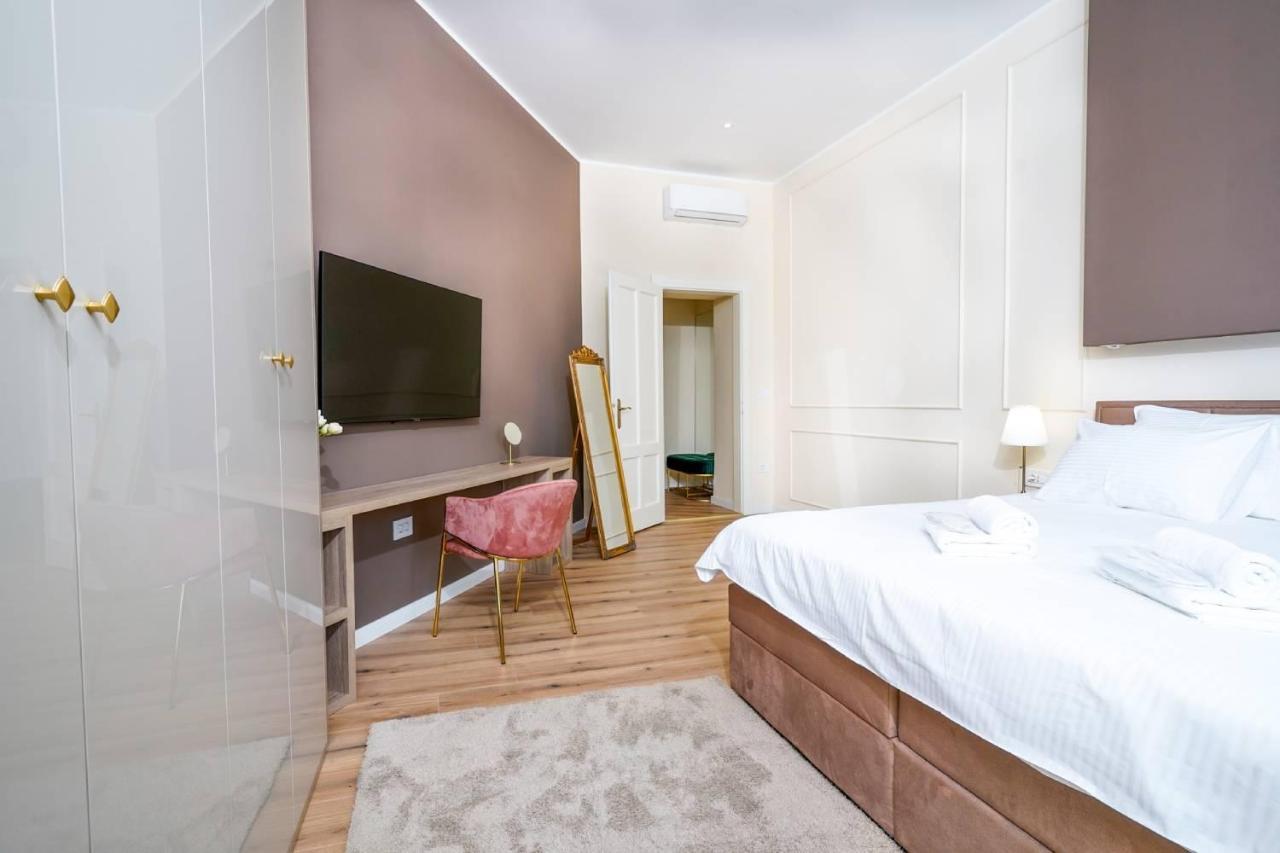 Grand Munz Appartement Pula Buitenkant foto